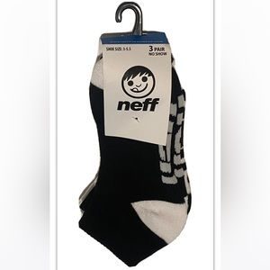 Neff No Show Socks 3 Pair Boys Youth 3-5.5 Black White w/ Logo Skate Ride Kids